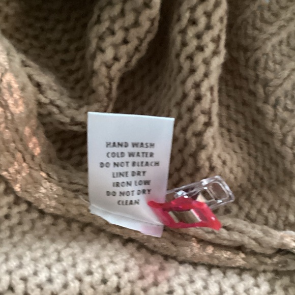 Chic Leopard Print Crew Neck Sweater - Picture 9 of 11